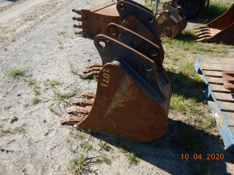 BACKHOE BUCKET,  18"