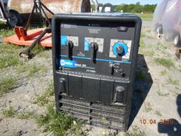 MILLER BOBCAT 250 PORTABLE WELDER/GENERATOR, 195 HRS  ***DOES NOT RUN*** S#