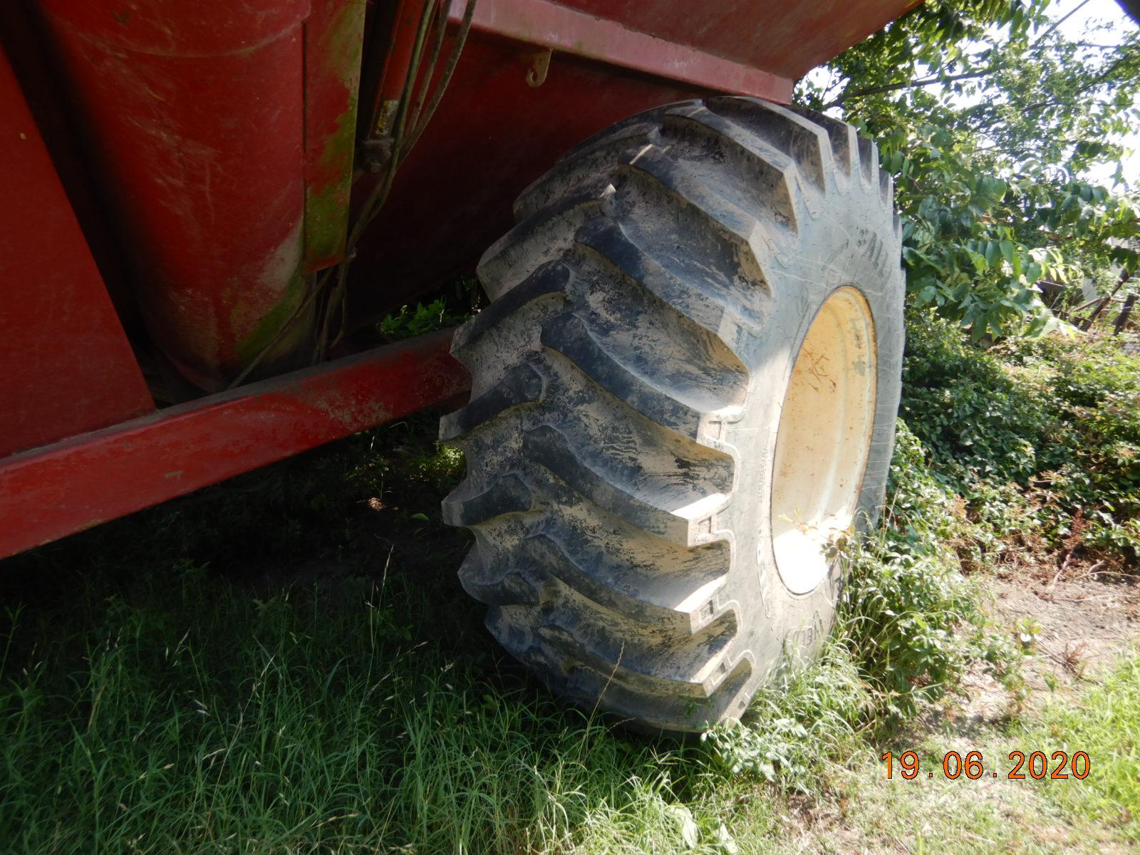 BRANDT GCP1700 GRAIN CART,  30.5L32 TIRES, LOCATION: ALTHEIMER, AR S# 308