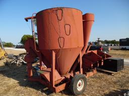 FEED MIXER,  PTO DRIVEN, TRAILER MOUNTED