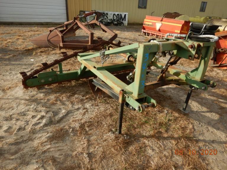 LEVEE GATE TRENCHER,  HYDRAULIC BLADE