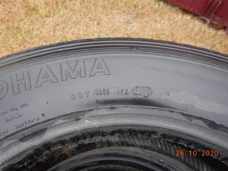 (4) ORIGINAL 255/70R22.5 TIRES