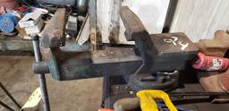 METAL SHOP TABLE WITH VISE