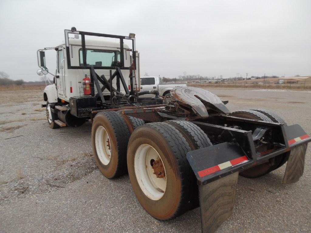 2005 MACK CV713 DAYCAB TRACTOR TRUCK, E7 MACK, 8 SPD MAXITORQUE, PTO, KEY,