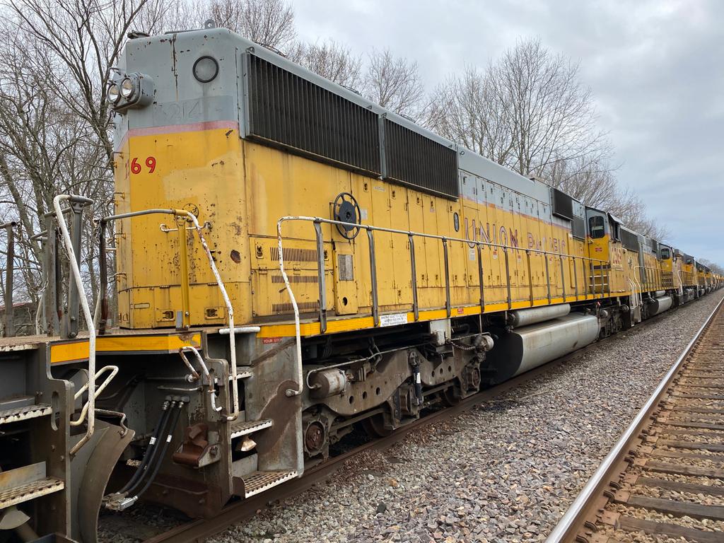 SD60M Locomotive, UP#2369 – Buyer is responsible for moving/UPRR will charg
