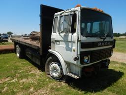 1987 MACK FLATBED TRUCK,  CAB OVER, DIESEL ENGINE, MANUAL TRANSMISSION, SIN