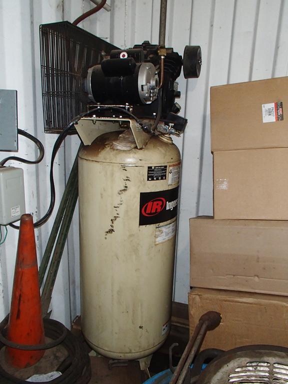 INGERSOLL RAND SHOP AIR COMPRESSOR,  UPRIGHT, ELECTRIC, WITH EXTRA TANK