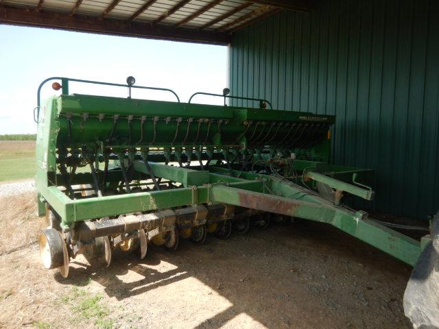 JOHN DEERE 750 NO TILL DRILL,  15', SEED ATTACHMENT S# N00750X019333