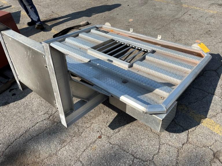 (1) Aluminum ProTech Semi headace/chain rack, 80", frame mount, LOAD OUT FE