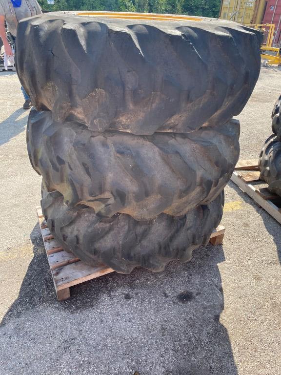 (3) Tires 16.9X24 and rims, Pnuematic, fits  JCB 4CX RTB, LOAD OUT FEE $20