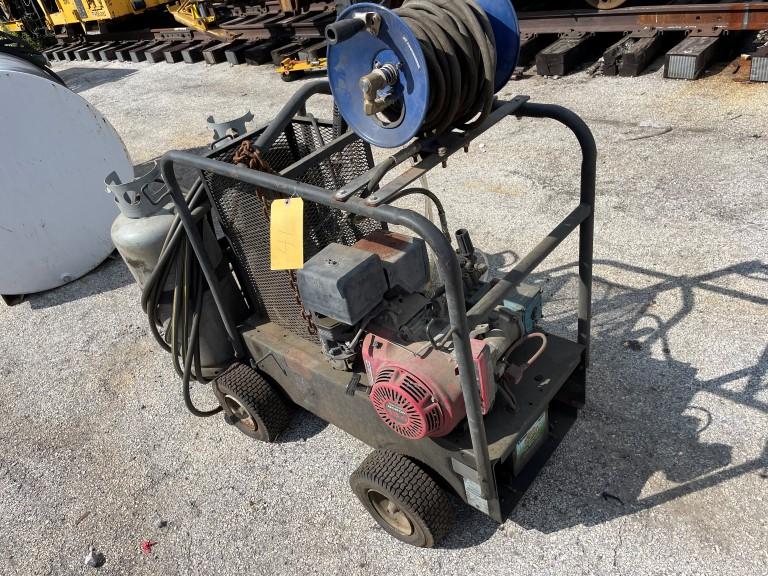 (1) American Pressure Washer Mod: HPG4530CH  13HP Honda propane, GX390 cc m