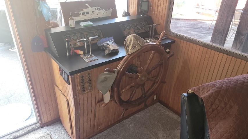 "1968 STARDUST CRUISER HOUSEBOAT,  APPROXIMATELY 60FT ORIGINALLY ORDERED BY