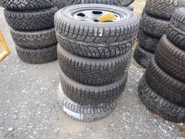 (4) 255/55R18 TIRES ON 5 HOLE RIMS