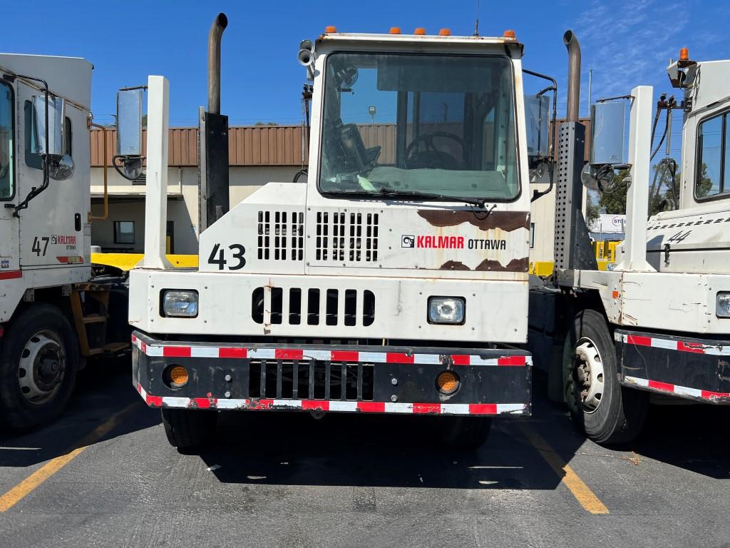 2015 Kalmar Ottawa 4x2 Yard Truck,