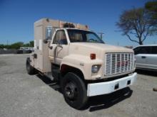 1992 GMC TOP KICK CAB/CHASSIS TRUCK, 174803 MILES,  DAYCAB, 6.0L GAS, 5 SPD