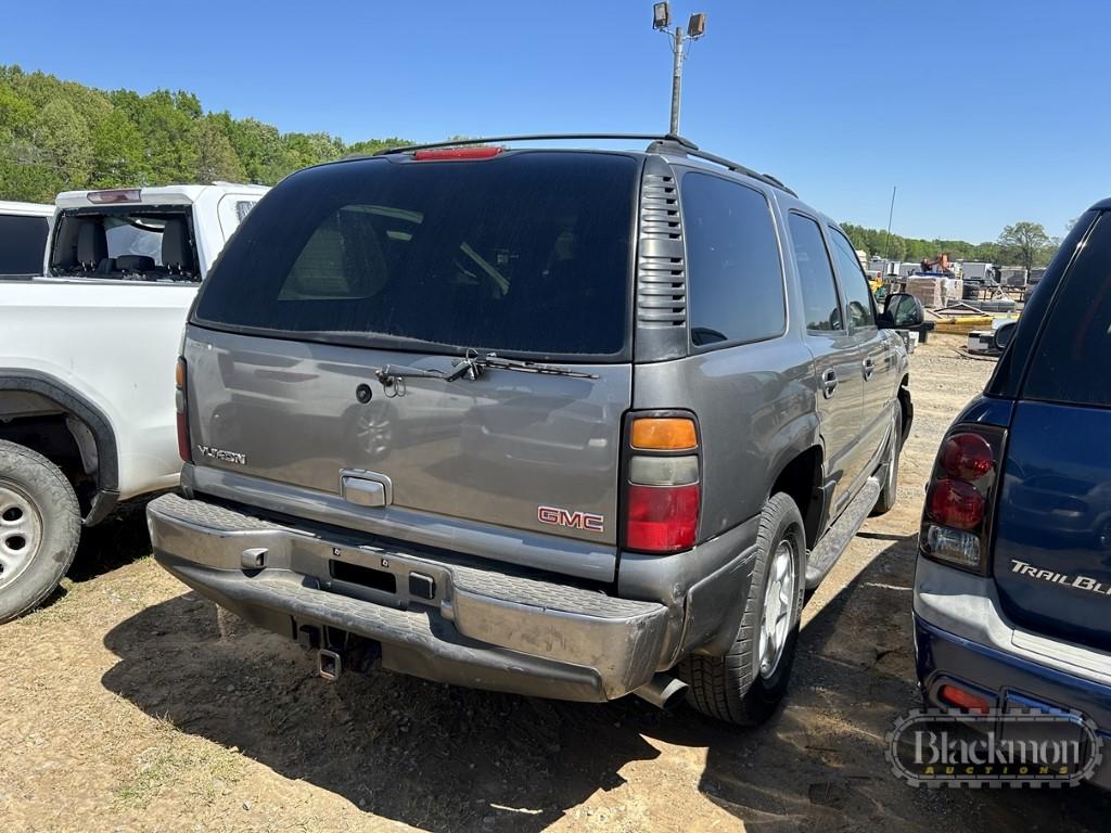 2005 GMC YUKON SUV 152,000(+/-) mi  V8, GAS, AUTO, SUNROOF, LEATHER SEATS,P