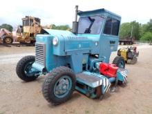 WHITING 5TM0 TRACKMOBILE, 975 hrs on meter  **RUNS AND WORKS**, CAB, DETROI