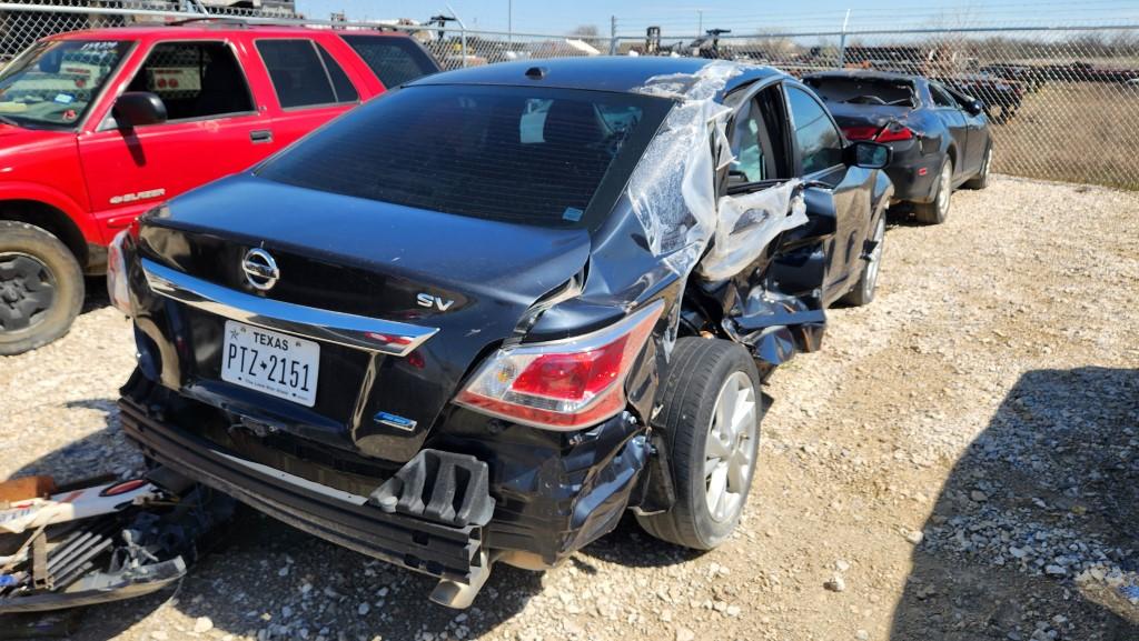 2014 NISSAN ALTIMA PASSENGER CAR, 132759 MILES,  WRECKED, 4 DR, GAS, A/T, N
