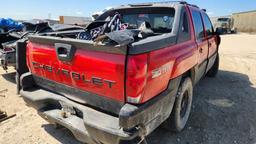 2001 CHEVY AVALANCHE SUV, 265516 MILES,  WRECKED, 2WD, GAS, A/T, NO KEYS, U