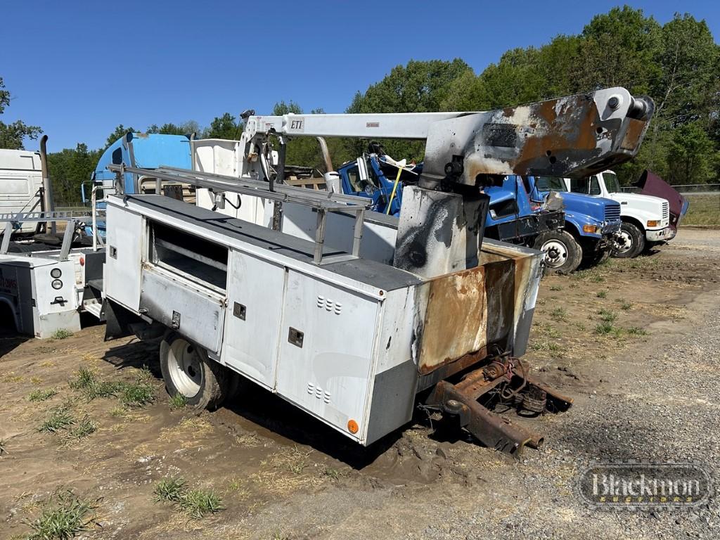 2012 FORD F550 BOOM TRUCK CUTOFF,  SINGLE AXLE, DUAL TIRE, SID EMOUNT TOOLB