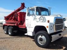 1981 Ford LN 8000 Truck with Pressure Drill, Caterpillar 3208, 10 Speed, Tw