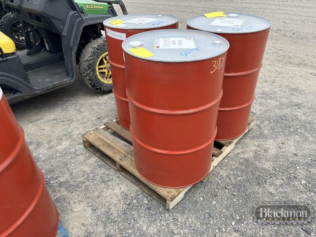 55 GALLON DRUM OF HYDRAULIC OIL,  AW68