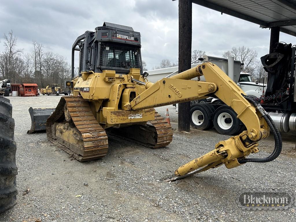 CATERPILLAR D4H TSK SKIDDER DOZER, 4202+ hrs  CAB, AC, 6 WAY BLADE, SWEEPS,