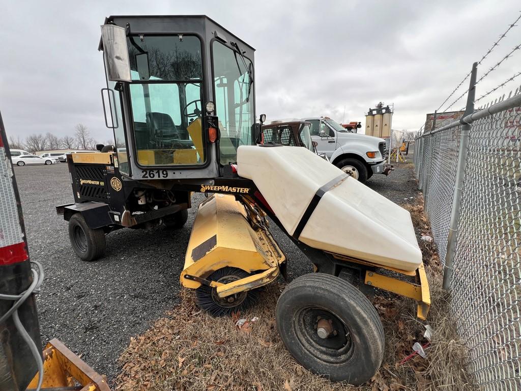 LAY-MOR SWEEPMASTER SM400 SWEEPER, 5991+ hrs,  CAB, KUBOTA DIESEL, S# 34848