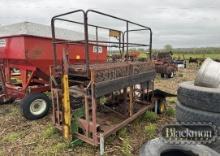 SCISSOR LIFT,  W/ CORNER JACKS, TRAILER MOUNTED