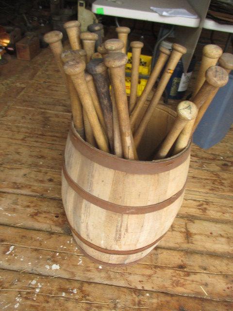 Vintage Baseball Bats: Mickey Mantle, Jackie Robinson, Pete Rose , etc. As Found