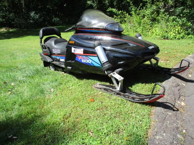 1989 VMAX 600 Yamaha DX Snowmobile - 703 Miles