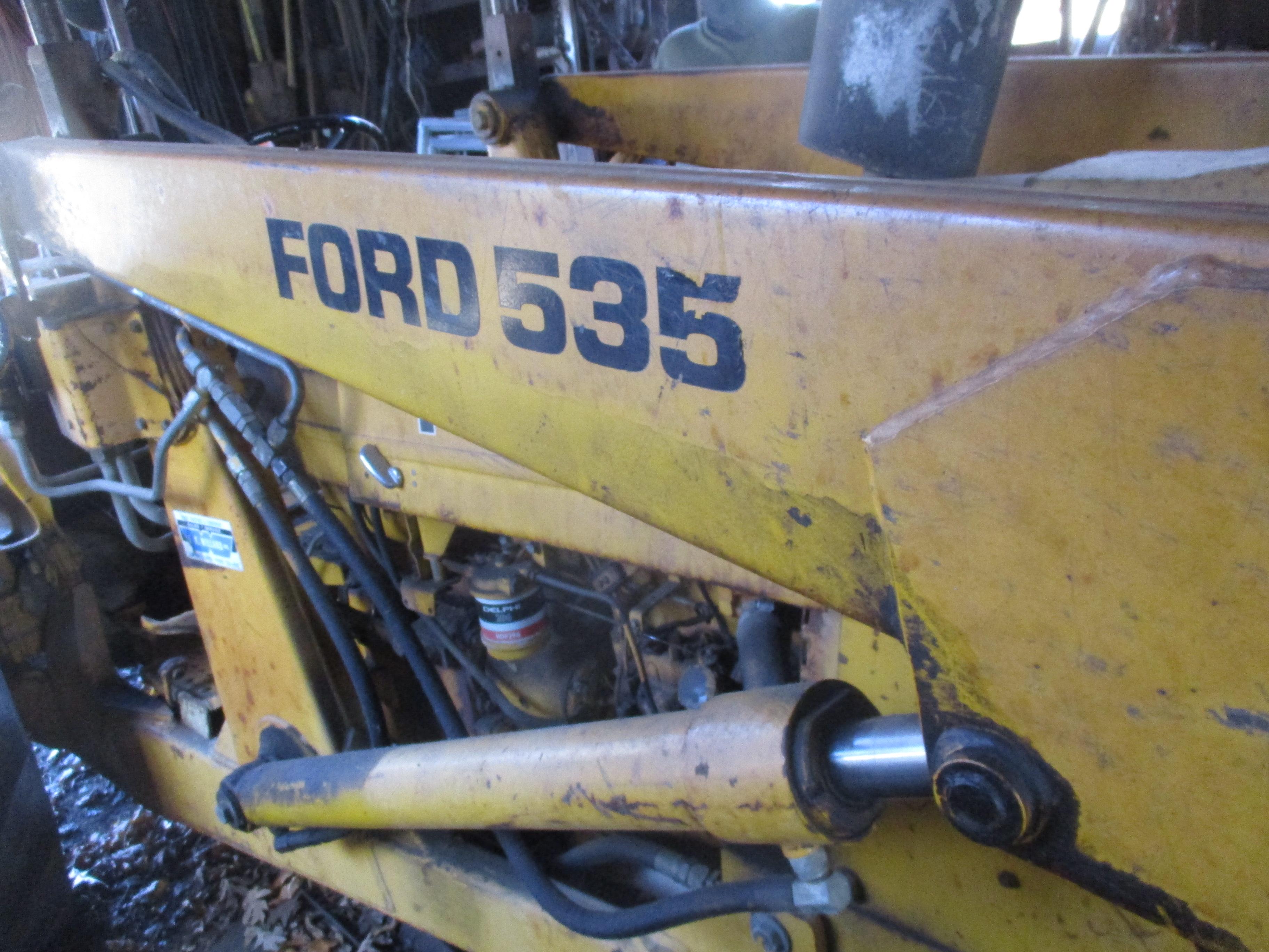 1977 Ford 535 Tractor Loader