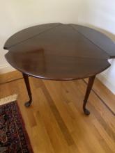 Drop Leaf Table with 3 Leaves