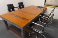 WOOD PALLET TABLE WITH PLEXIGLASS TABLE, (4) CHAIRS, AND MEMO BOARD
