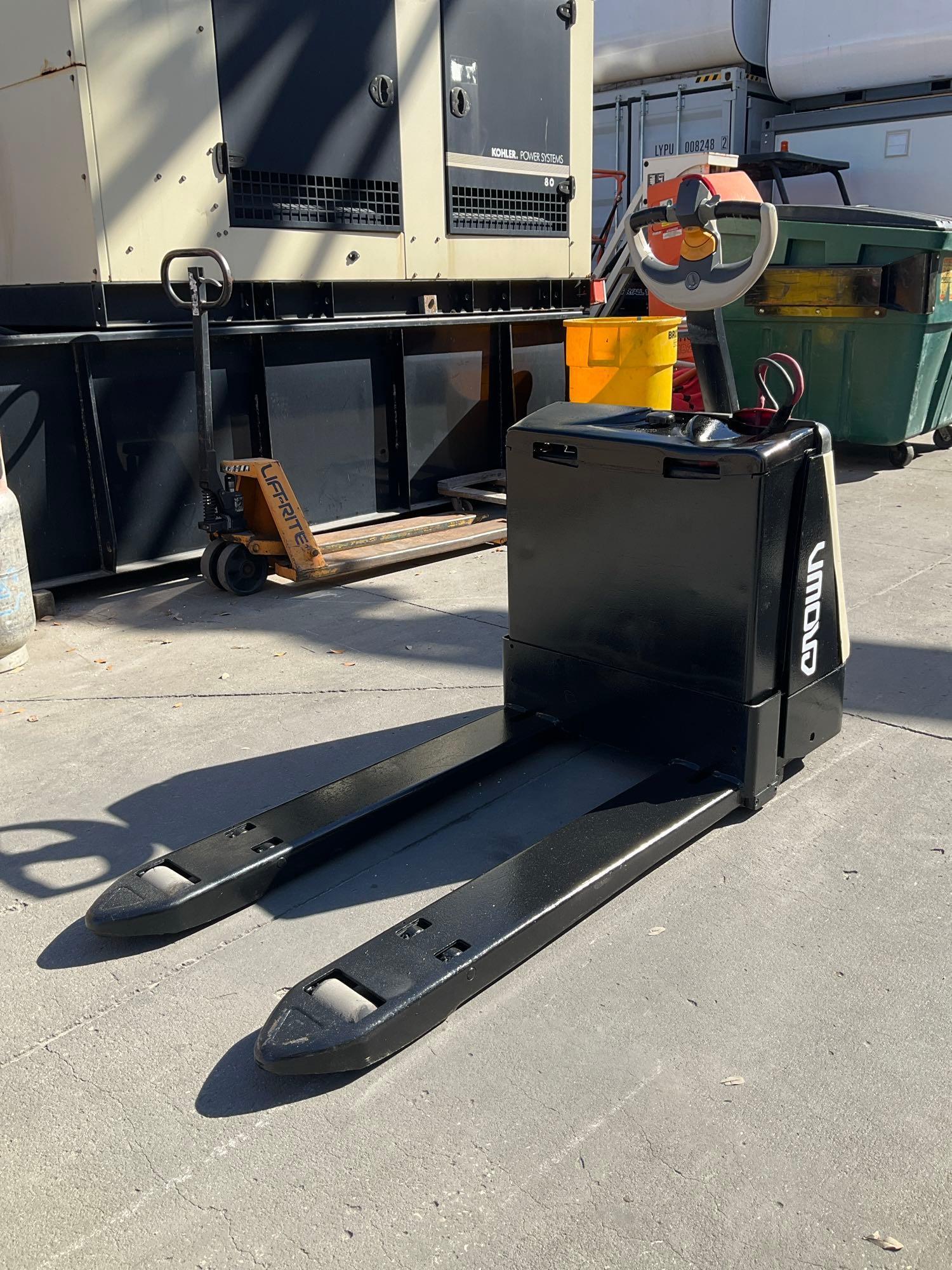 CROWN WP 2300 SERIES PALLET JACK MODEL WP2335-45, ELECTRIC, APPROX MAX CAPACITY 4500, 24 VOLTS, R...