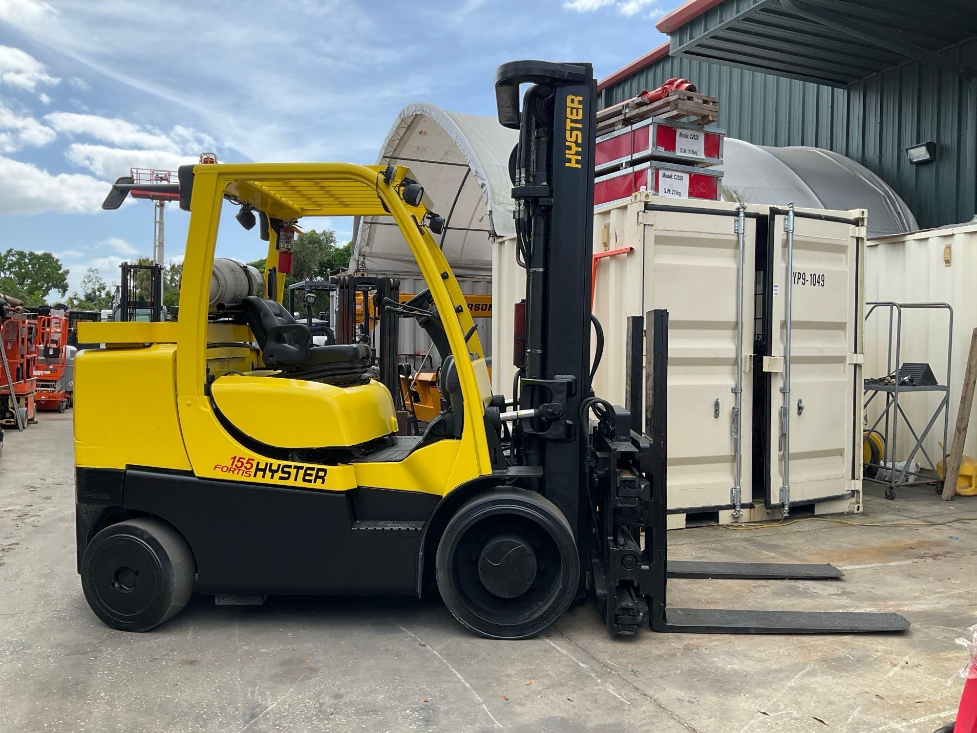 HYSTER FORKLIFT MODEL S155FT