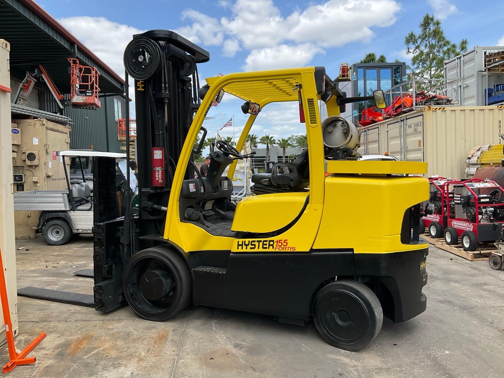 HYSTER FORKLIFT MODEL S155FT