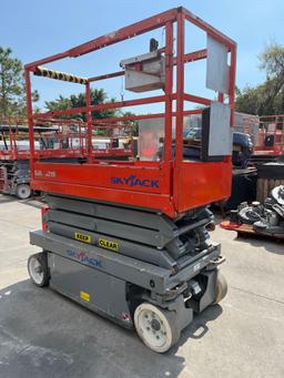 SKYJACK SCISSOR LIFT MODEL SJIII 3219, ELECTRIC, APPROX MAX PLATFORM HEIGHT 19FT, NON MARKING TIR...