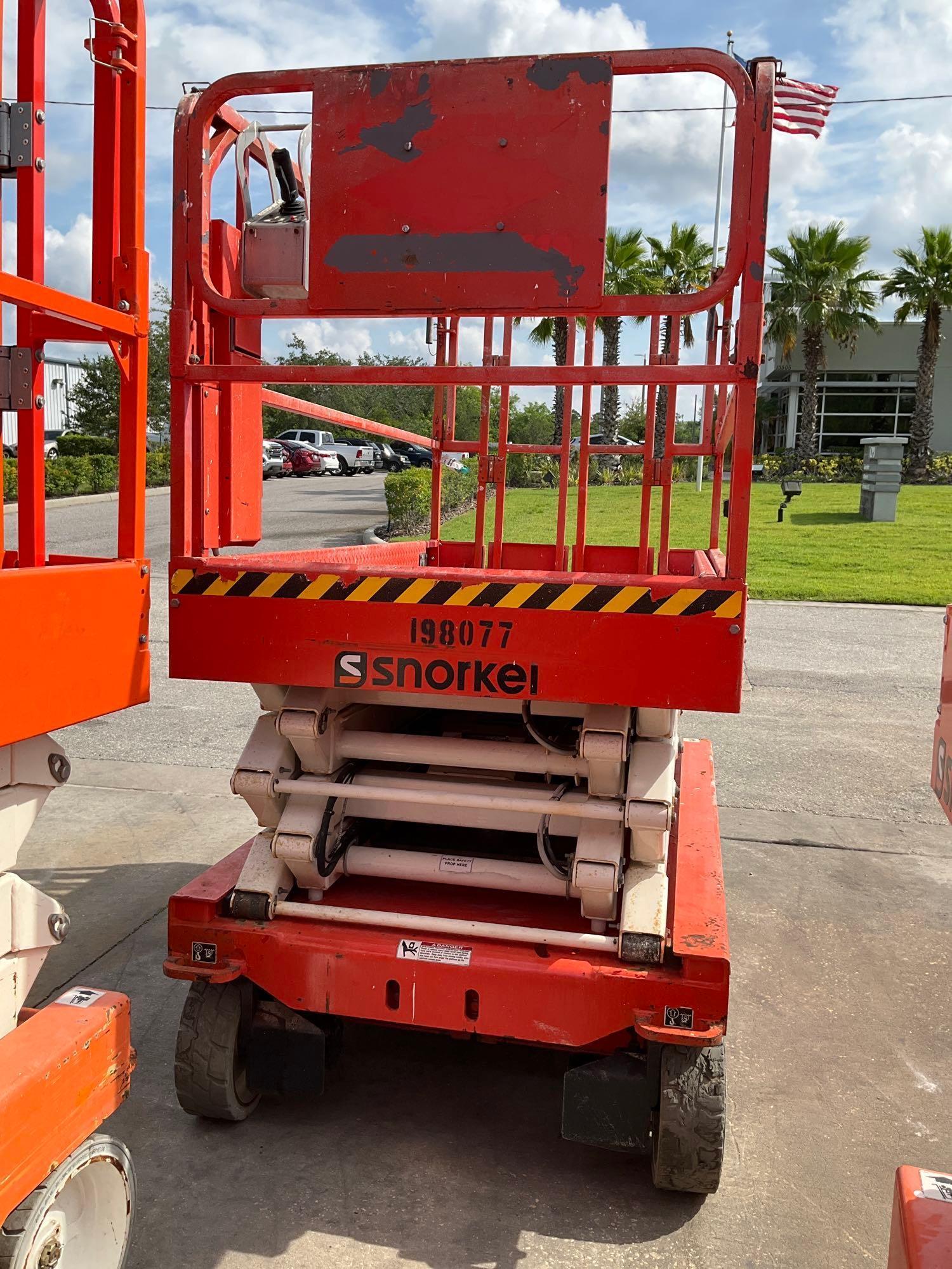 2017 SNORKEL SCISSOR LIFT MODEL S4726E ANSI, ELECTRIC, APPROX MAX PLATFORM HEIGHT 26FT, BUILT IN ...