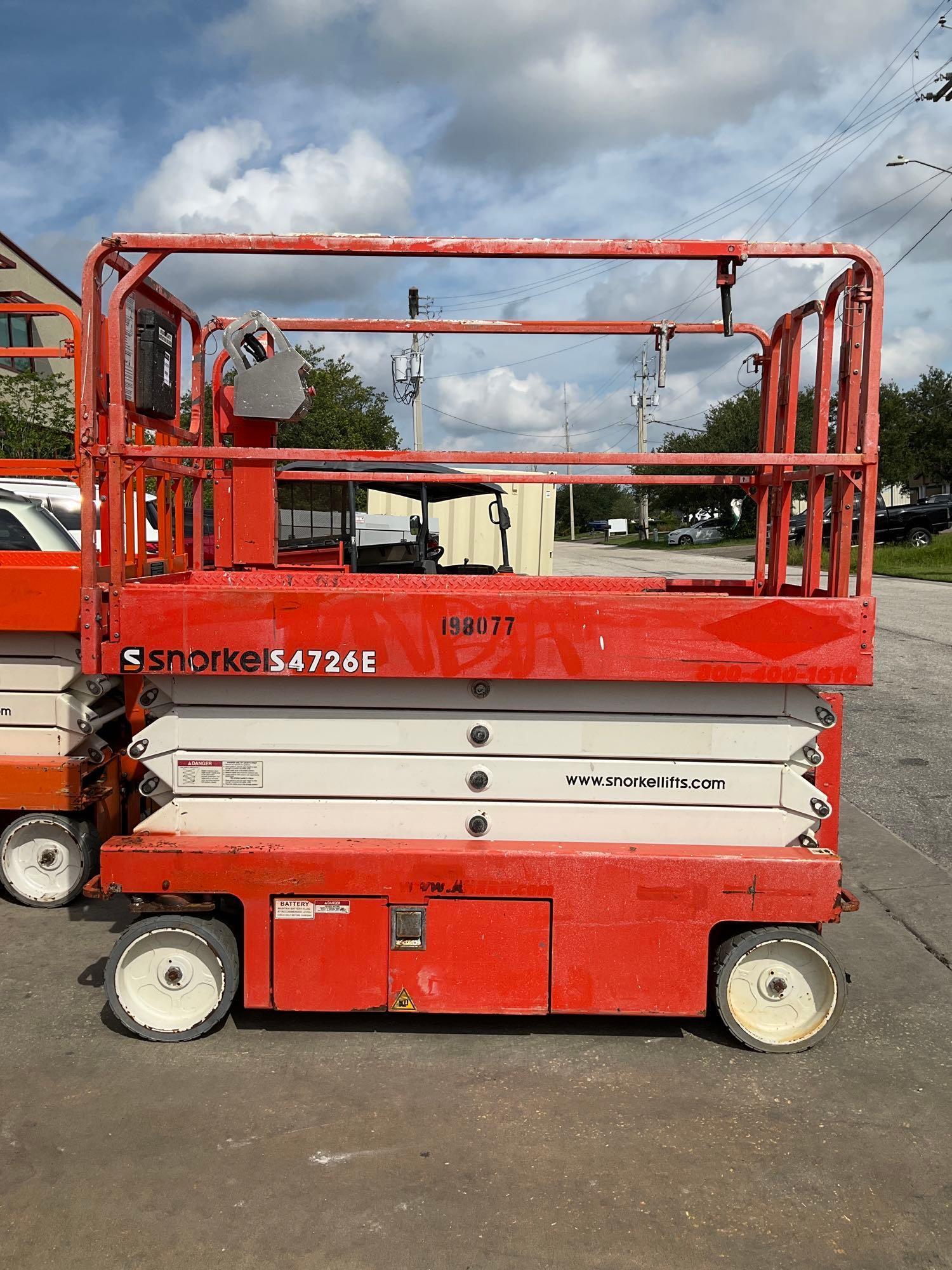 2017 SNORKEL SCISSOR LIFT MODEL S4726E ANSI, ELECTRIC, APPROX MAX PLATFORM HEIGHT 26FT, BUILT IN ...