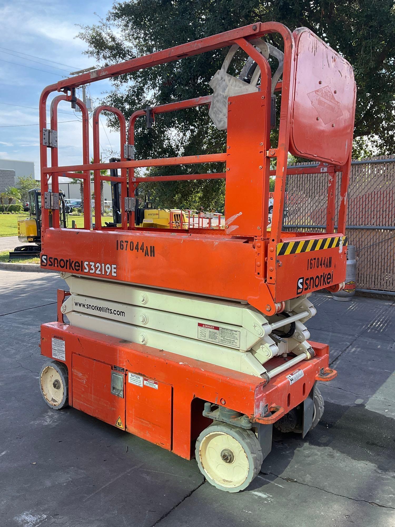 2016 SNORKEL SCISSOR LIFT MODEL S3219E ANSI , ELECTRIC, APPROX MAX PLATFORM HEIGHT 19FT, NON MARK...