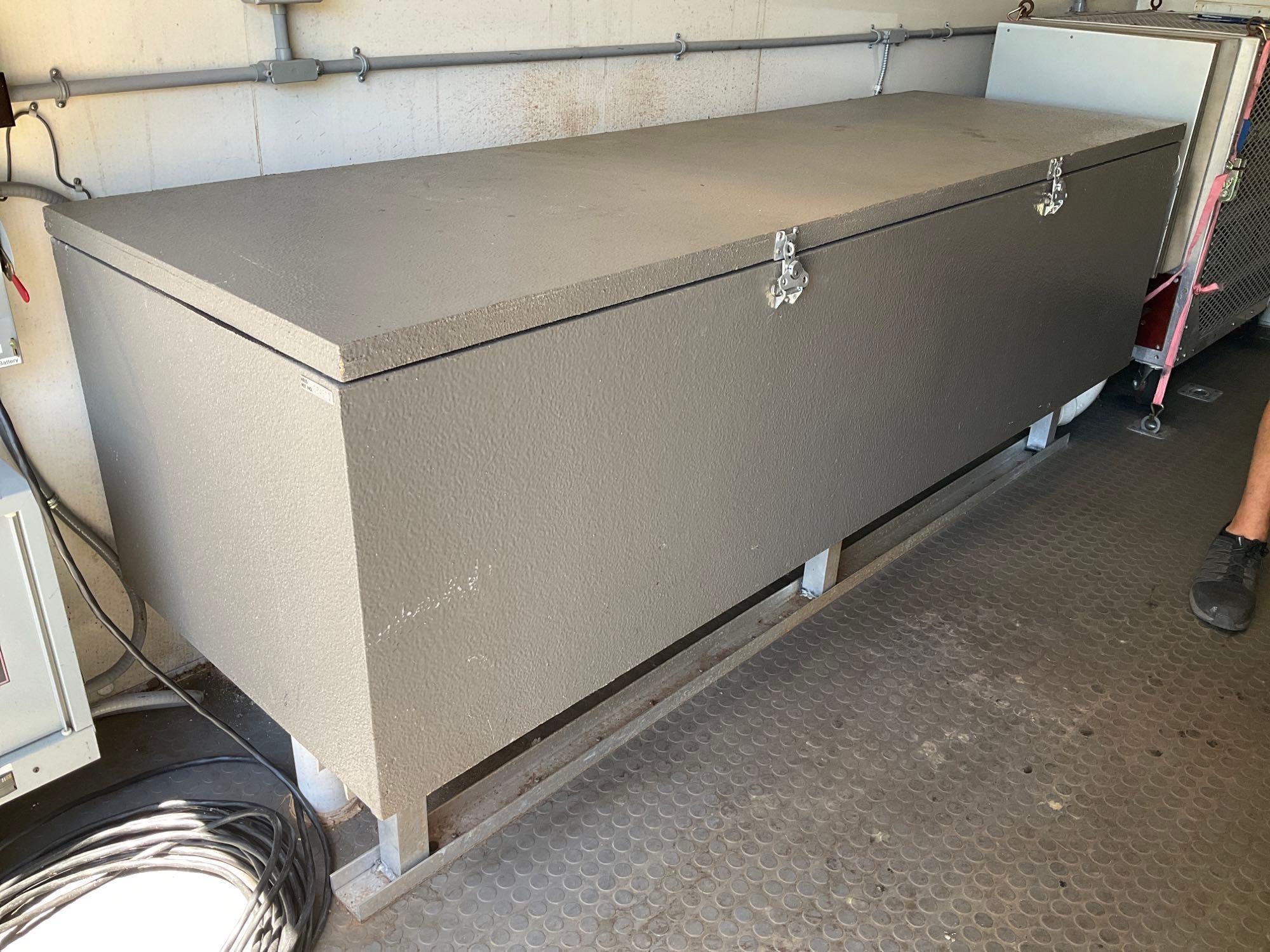 ROLLINGSTAR RS816 T/A ENCLOSED BATTERY TESTING CARGO TRAILER, APPROX GVWR 12,000, APPROX 16FT A