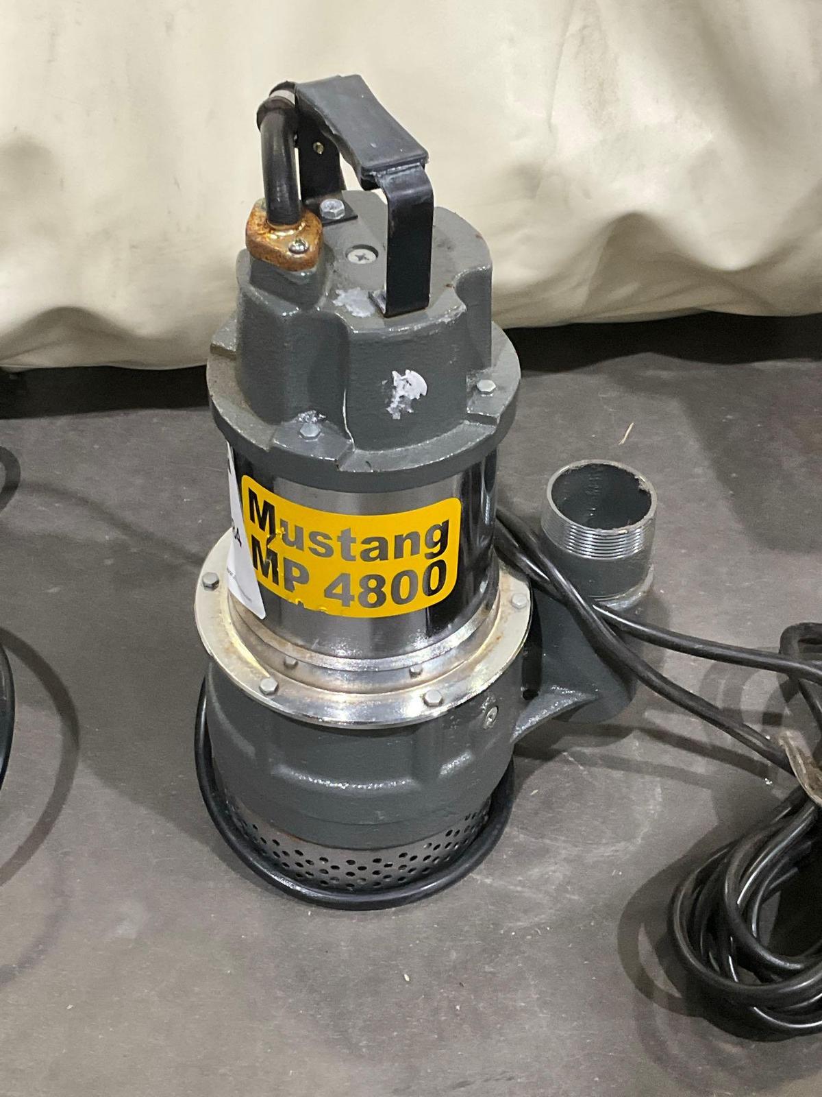 UNUSED 2" SUBMERSIBLE MUSTANG PUMP MP4800