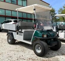 2009 CLUB CAR CARRYALL 252 , GAS POWERED, MANUAL DUMP BED, HITCH , BILL OF SALE ONLY, RUNS & DRIVES