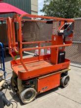 2016 JLG MAN LIFT MODEL 1230ES, ELECTRIC, APPROX MAX PLATFORM HEIGHT 12FT, NON MARKING TIRES, BUILT