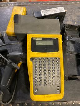 PANDUIT LS5 INDUSTRIAL HAND HELD LABEL MAKER WITH ACCESSORIES; MODEL 74983-45855