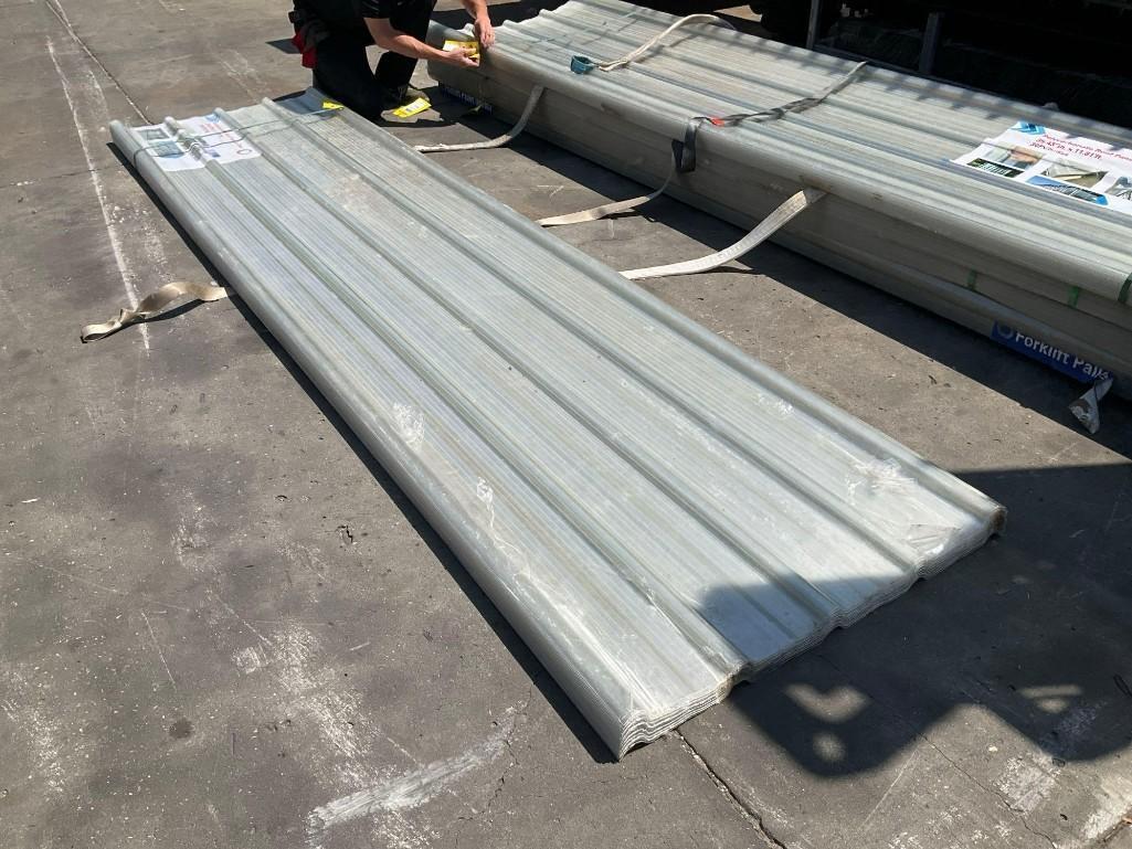 UNUSED POLYCARBONATE ROOF PANELS CLEAR, APPROX 35.43IN x 11.81FT, APPROX 30 PIECES ( PLEASE NOTE