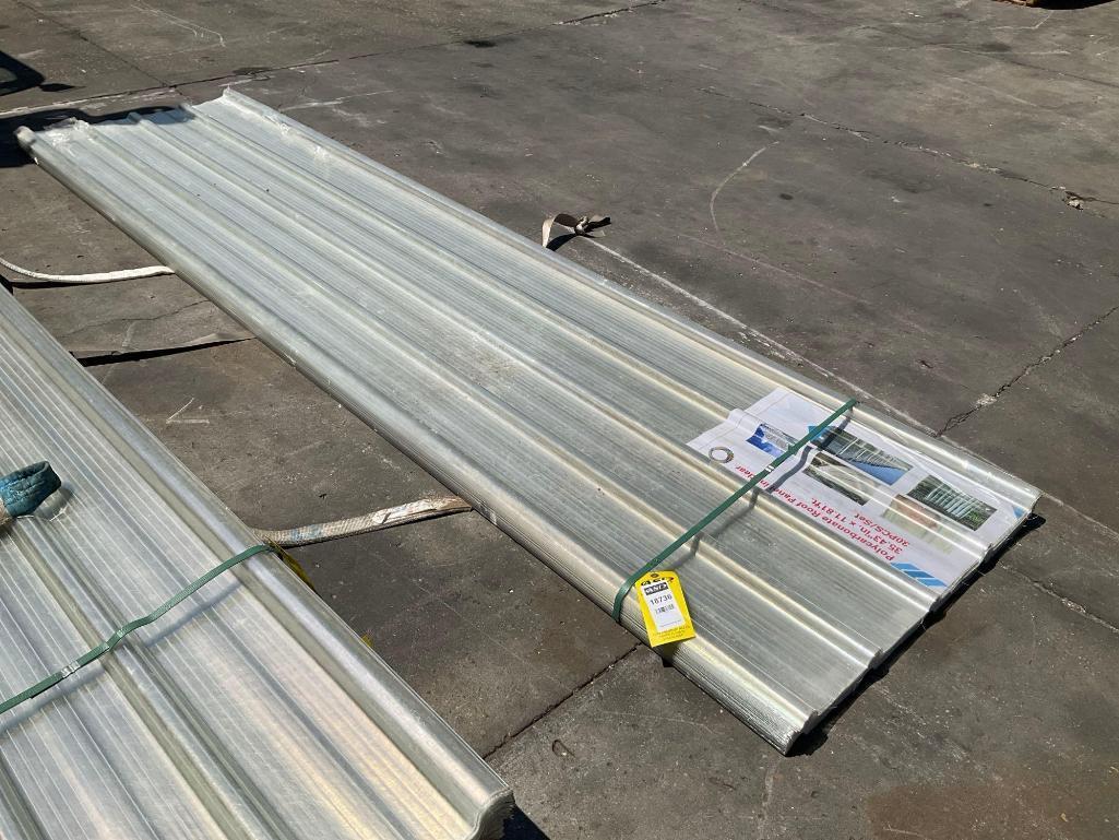 UNUSED POLYCARBONATE ROOF PANELS CLEAR, APPROX 35.43IN x 11.81FT, APPROX 30 PIECES