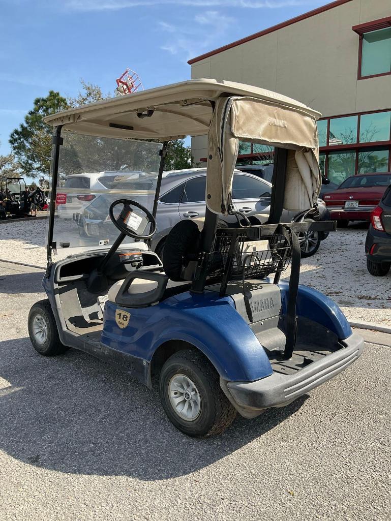 2015 YAMAHA GOLF CART MODEL YDREX5, ELECTRIC, 48VOLTS, ( 2 ) NEW BATTERIES, BILL OF SALE ONLY ,