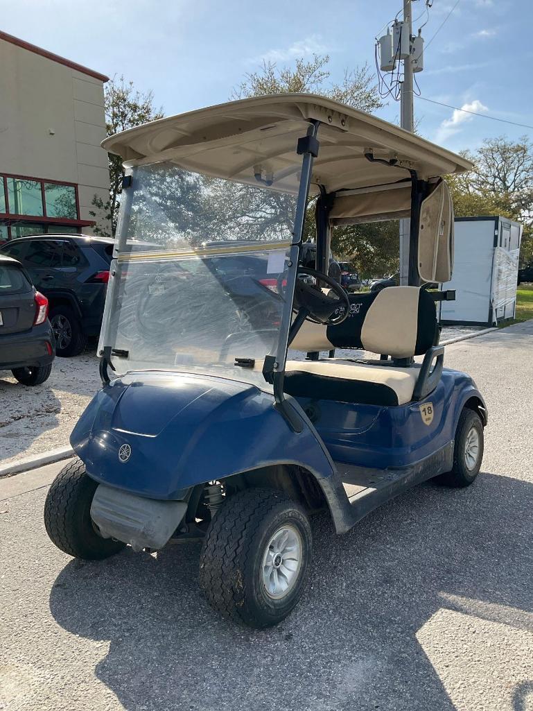 2015 YAMAHA GOLF CART MODEL YDREX5, ELECTRIC, 48VOLTS, ( 2 ) NEW BATTERIES, BILL OF SALE ONLY ,